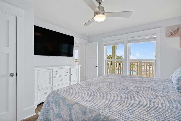 King Bedroom
CG.5-6-25