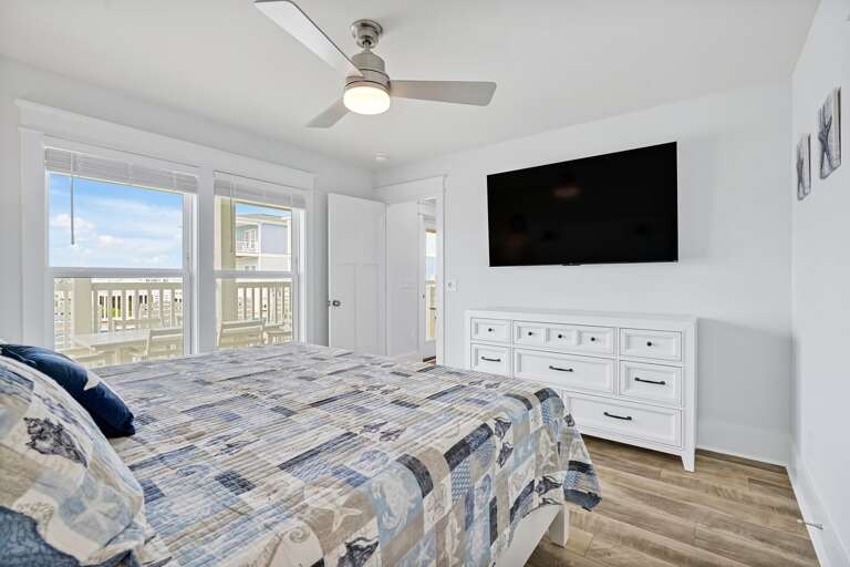 King Bedroom
CG.5-6-25