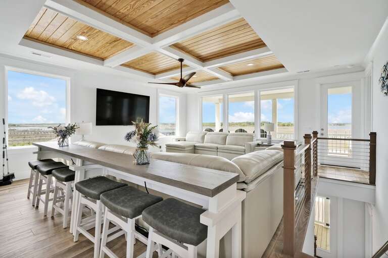 Living Room 
CG.5-6-25