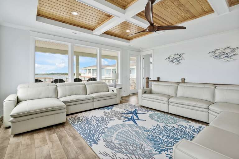 Living Room 
CG.5-6-25