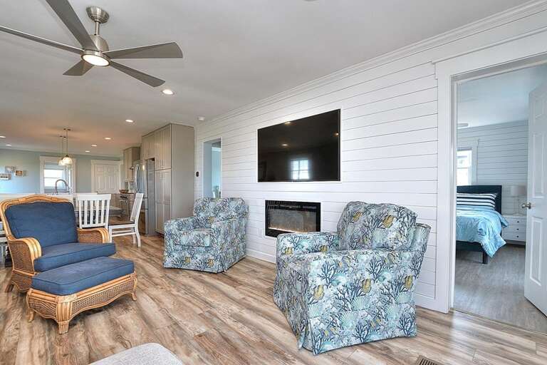 Knotty Pelican 8601 E Oak-print-012-015-DSC 6279 80 Enhancer-2048x1365-300dpi