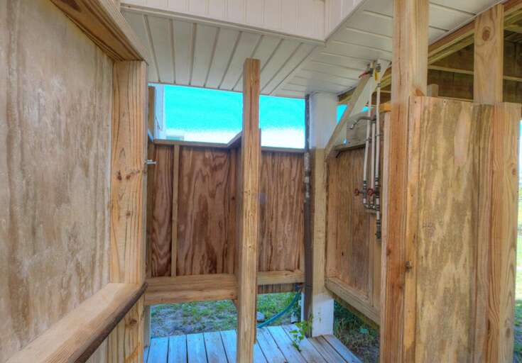 Inside the outdoor Shower
GW 5-20-25