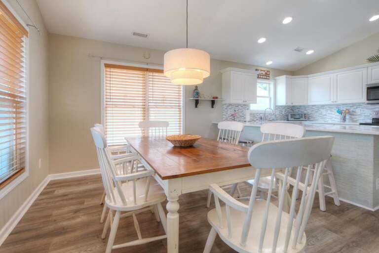 Dining Area
GW 5-22-25