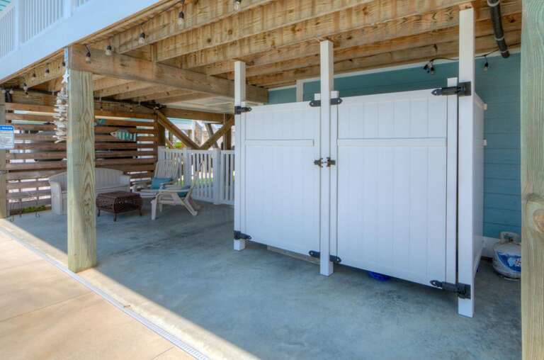 Outdoor shower
GW 6-5-25