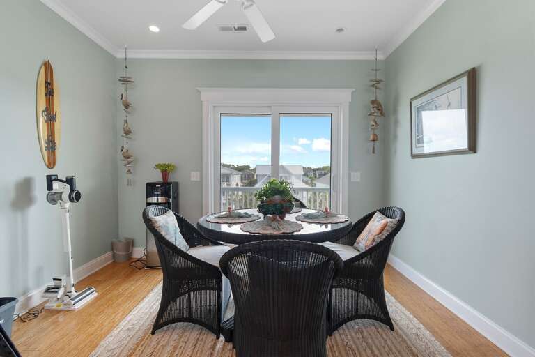Sitting Area
CS 6-13-25