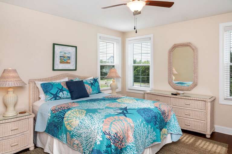 Bedroom 
R 6.2025