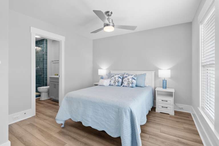 Queen Bedroom
CS 7-17-25