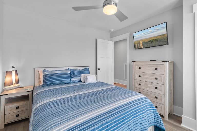 Queen bedroom
CS 7-17-25