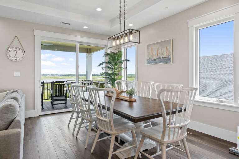Dining Area
 CAM 8-21-25