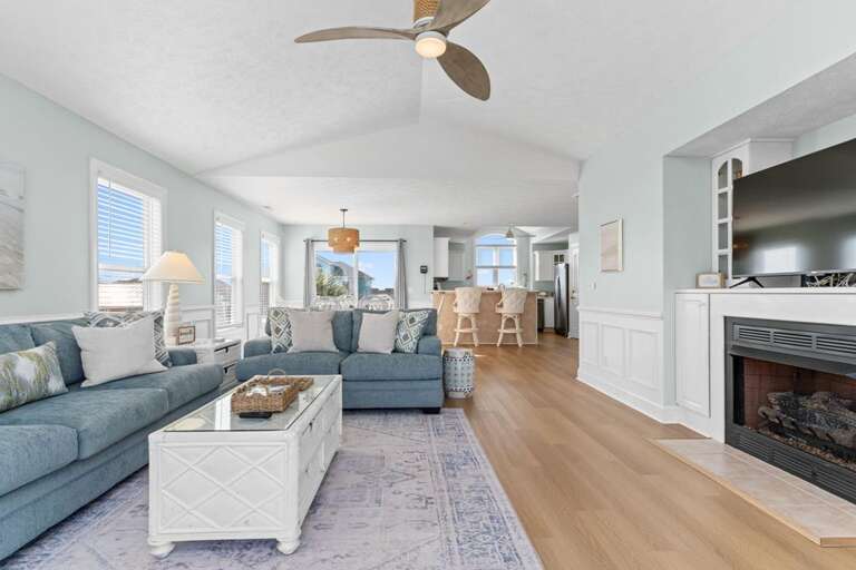 Livin Easy 11 CAM 10-11-25