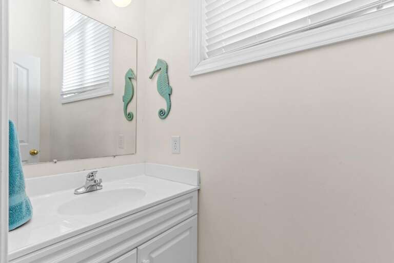 Livin Easy 41 CAM 10-10-25