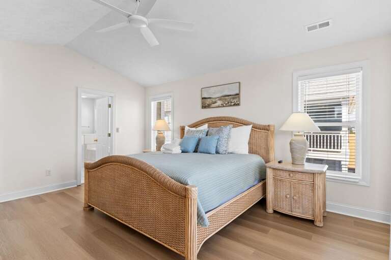 Livin Easy 47 CAM 10-10-25