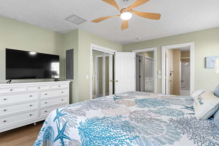 Livin Easy 28 CAM 10-11-25