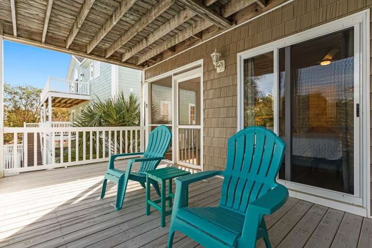 Livin Easy 38 CAM 10-10-25