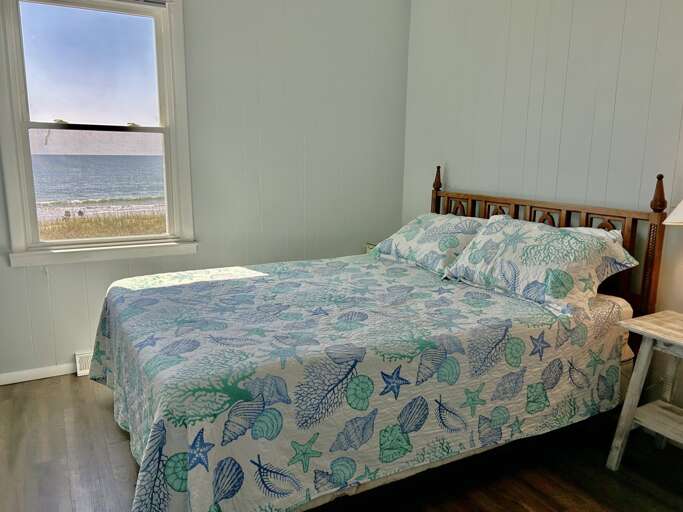 Queen Bedroom
9/18/25 - JR