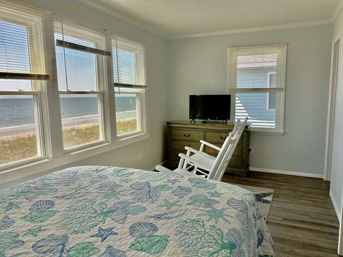Queen Bedroom
9/18/25 - JR