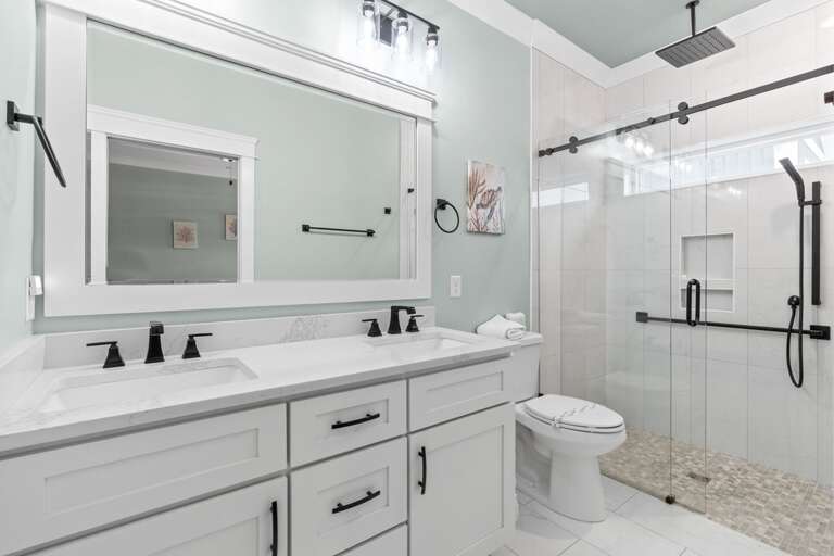 Bathroom 
CAM 11-1-25