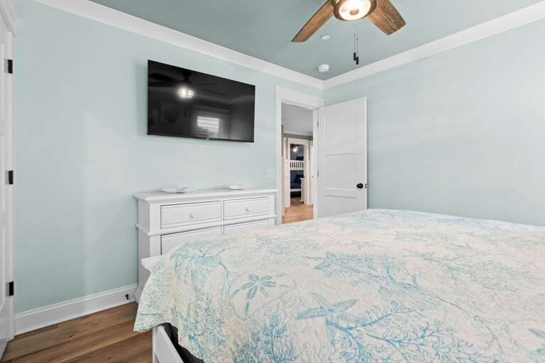Bedroom 
CAM 11-1-25
