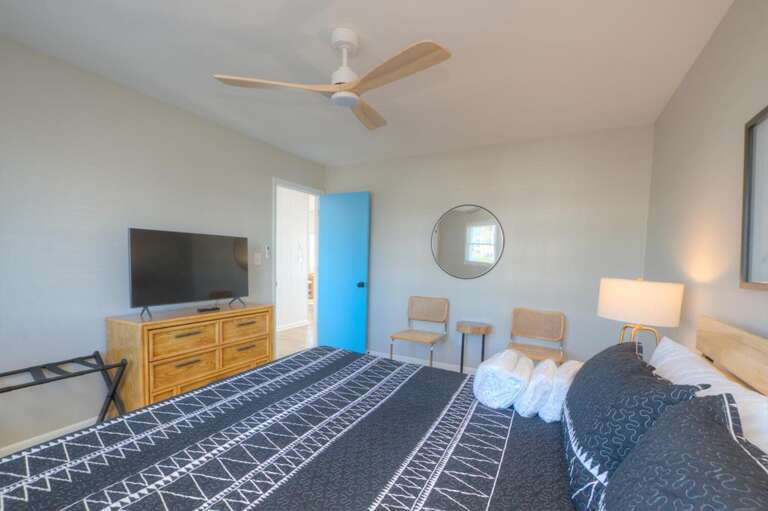 The Pink Pelican 23 GW 12-20-25