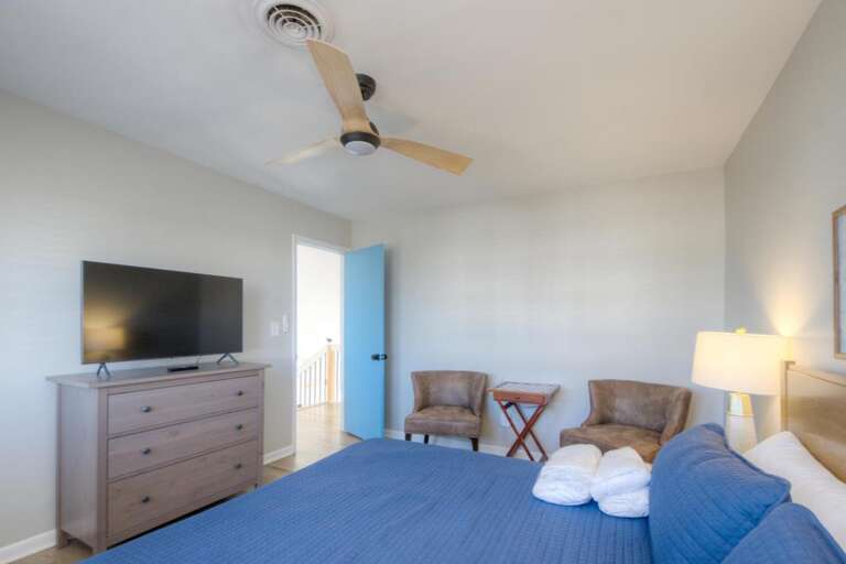 The Pink Pelican 32 GW 12-20-25