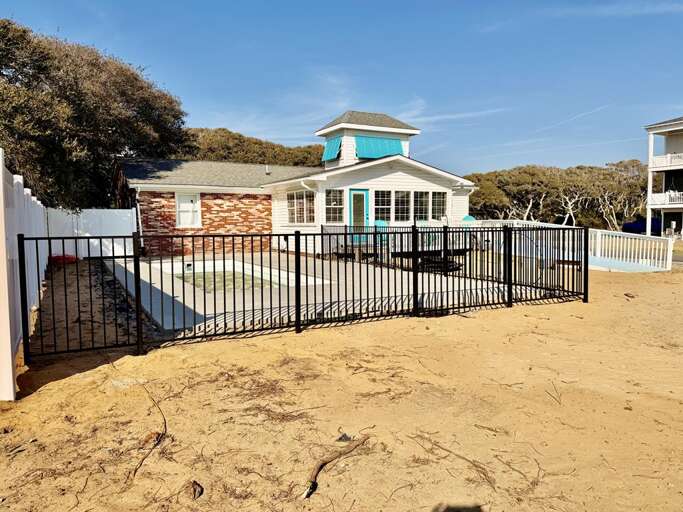 The Lazy Sea Pony 2/10 JR