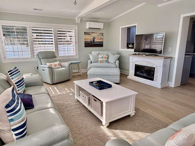 The Lazy Sea Pony 2/10 JR