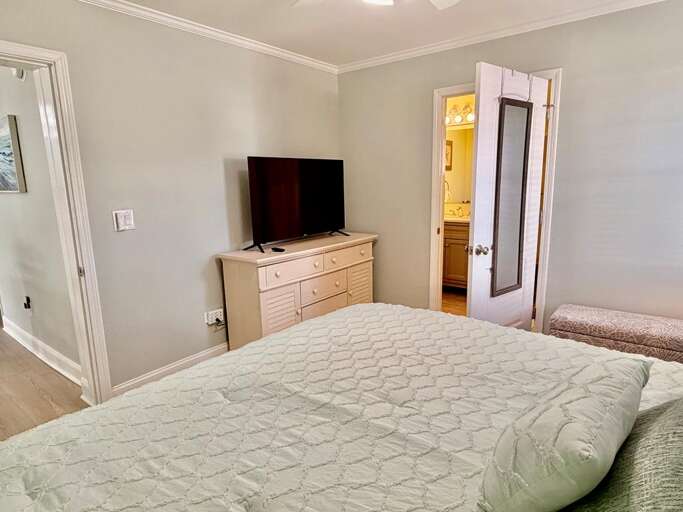 The Lazy Sea Pony 2/10 JR