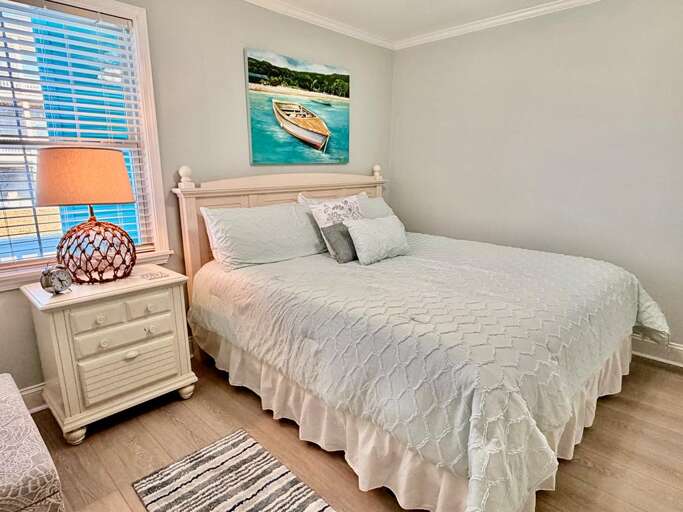 The Lazy Sea Pony 2/10 JR