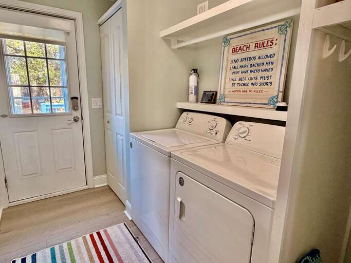 The Lazy Sea Pony 2/10 JR