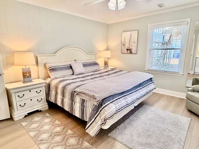 The Lazy Sea Pony 2/10 JR