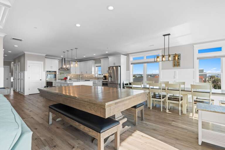 Dining Area
CAM 1-9-26