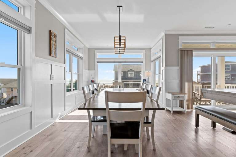 Dining Area
CAM 1-9-26