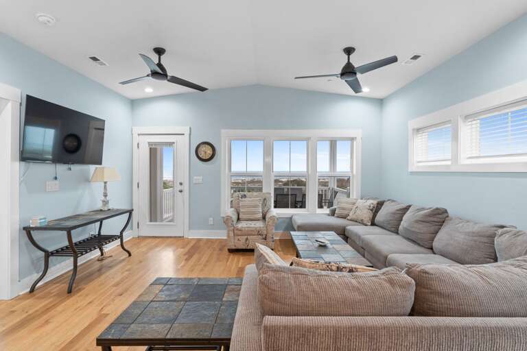 Living Room
CAM 1-17-26