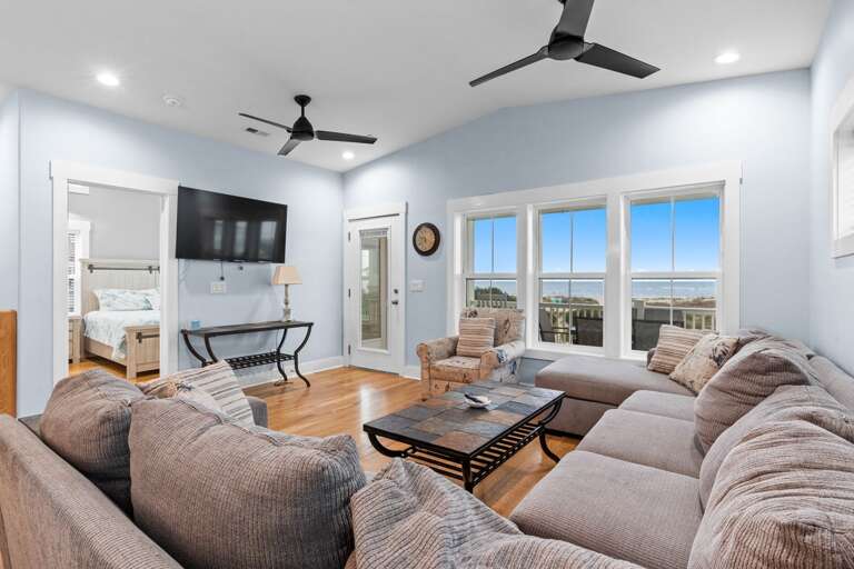 Living Room
CAM 1-17-26