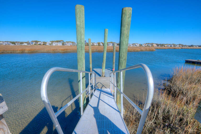 Dock