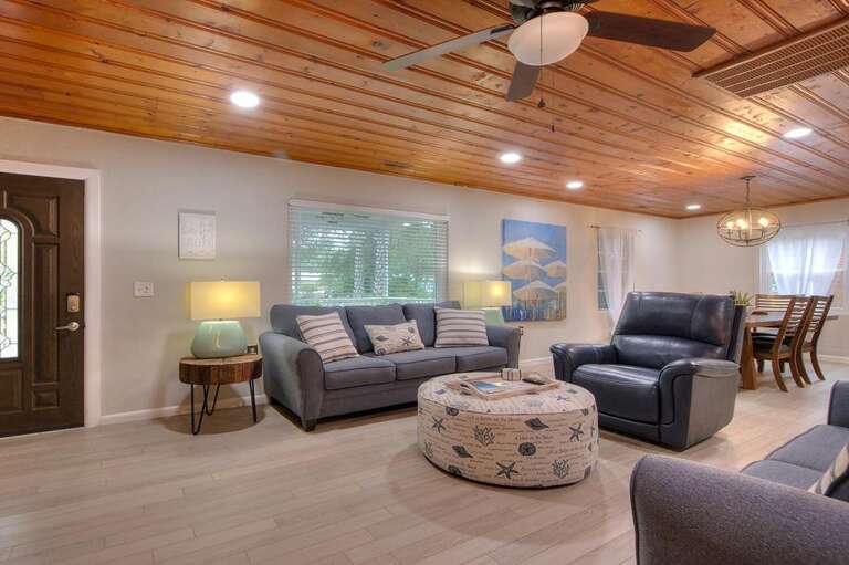 Living Room 
GW 10.6.23