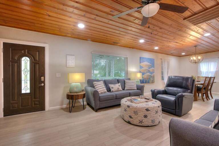 Living Room 
GW 10.6.23