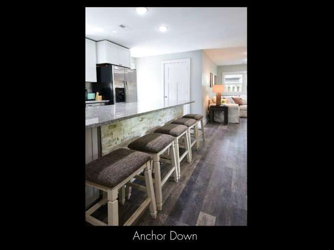 Kitchen Breakfast Bar