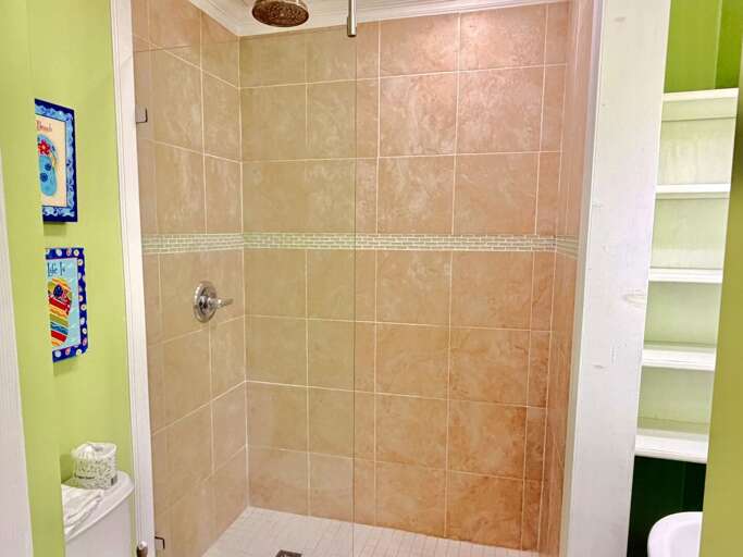 Hall Bath
5.1.26 - JR