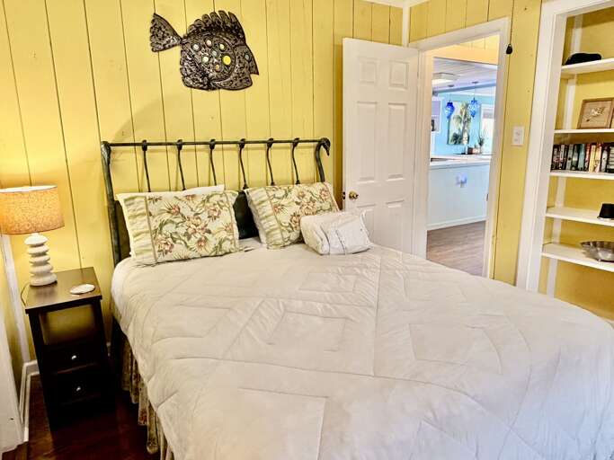Queen Room
5.1.26 - JR