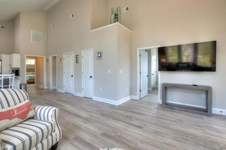 Siesta Sunset 8601 E Oak-large-009-007-DSC 4294 5 6 Enhancer-1500x999-72dpi