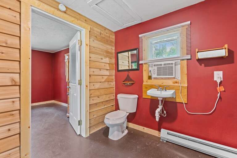 124NEMiddletonAve - 11