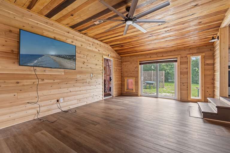 124NEMiddletonAve - 18