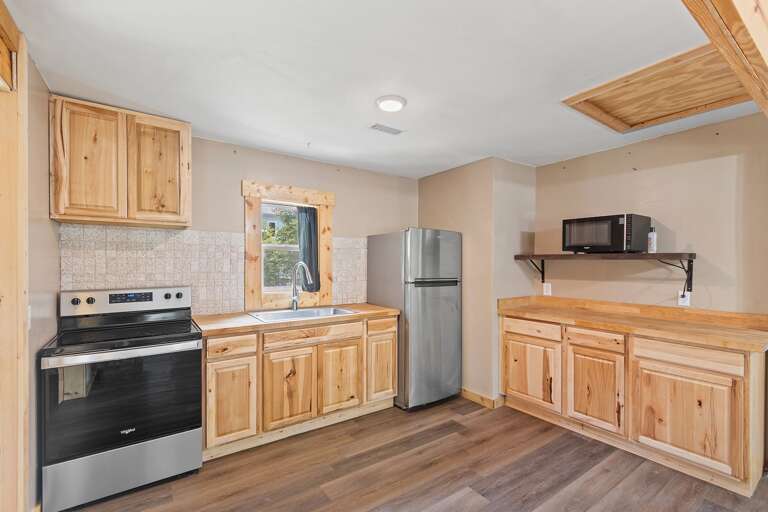 124NEMiddletonAve - 23