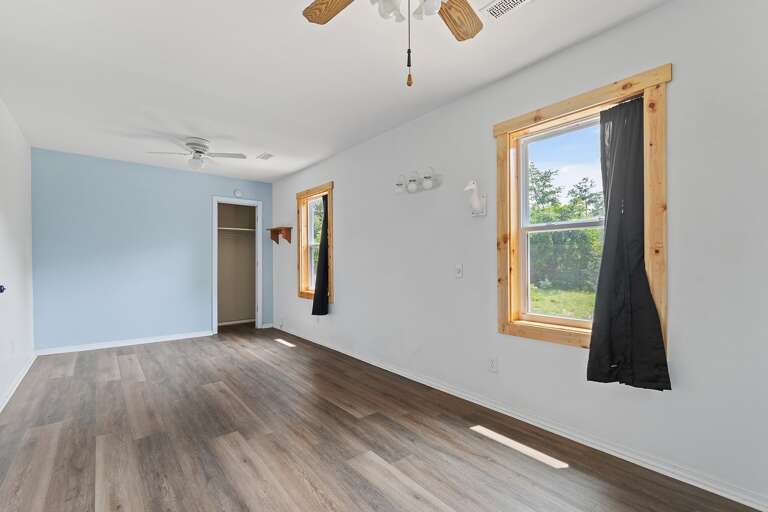 124NEMiddletonAve - 6