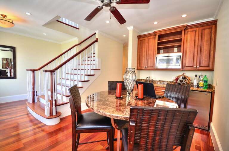 126 SE 49th Street Eden Cove-large-018-018-FoyerWet Bar Area-1500x993-72dpi