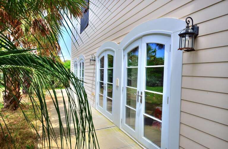 126 SE 49th Street Eden Cove-large-021-021-Community Area-1500x981-72dpi