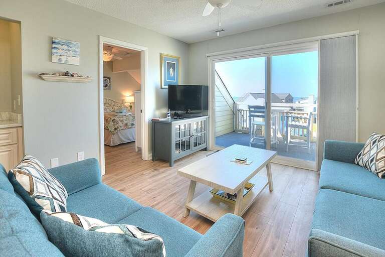 Living Room 
GW 9.2022