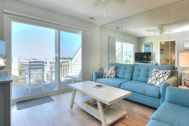 Living Room 
GW 9.2022