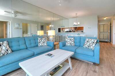 Living Room 
GW 9.2022